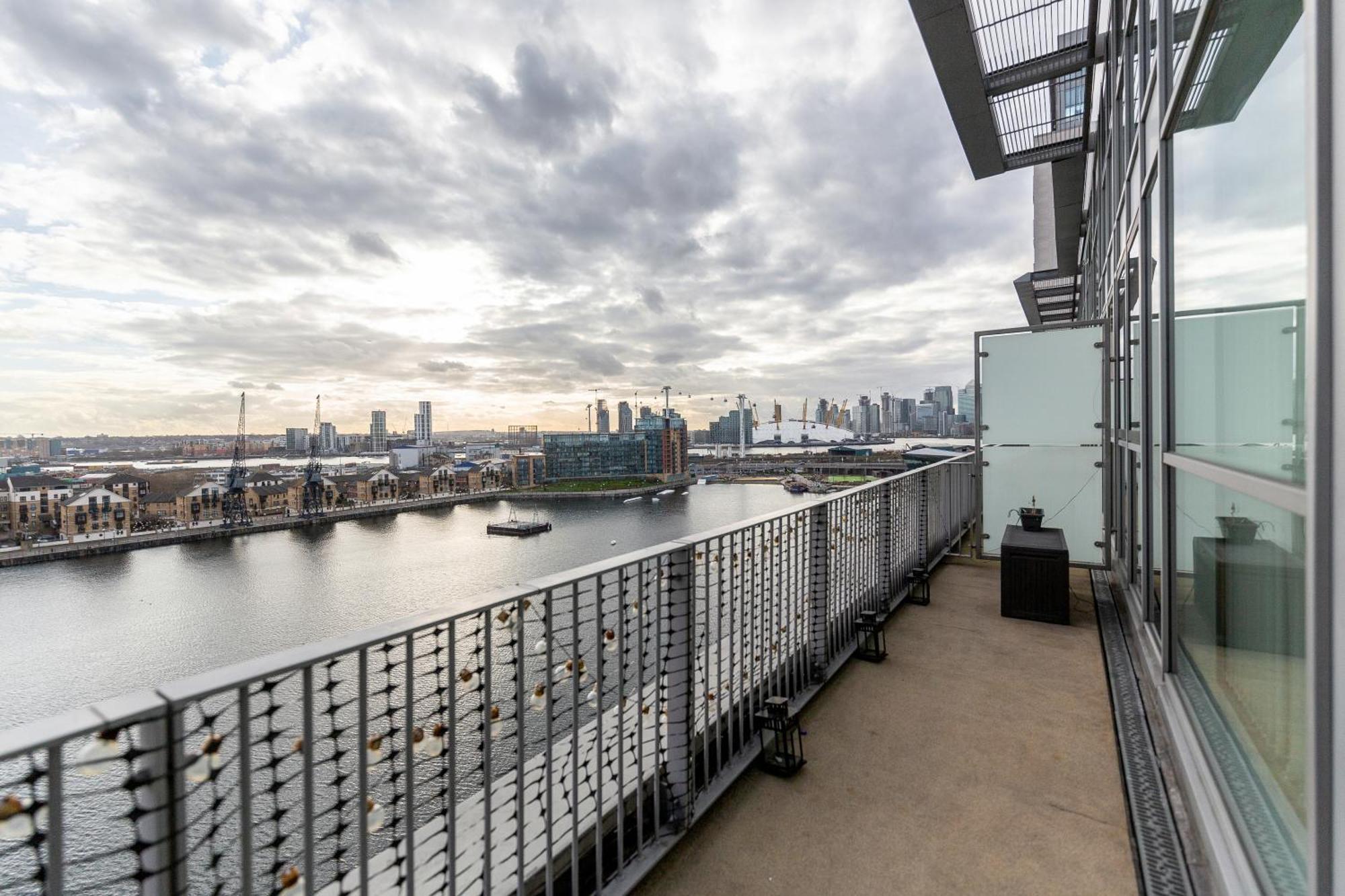 Excel Dock Apartments London Exteriör bild